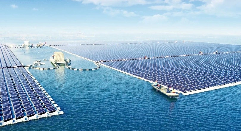 Zonnepanelen op zee